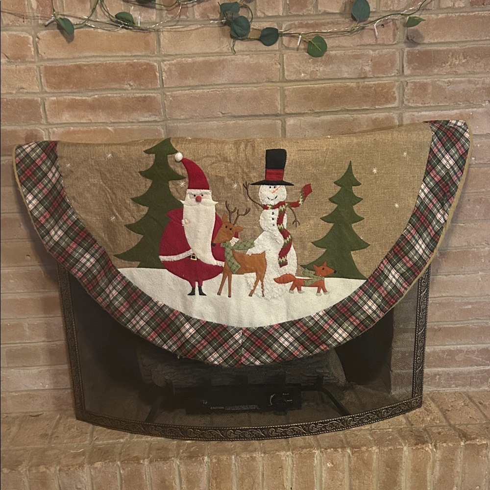 Burlap Applique Christmas Tree Skirt